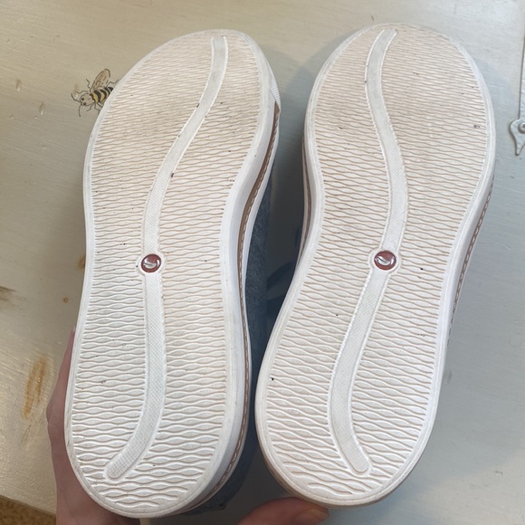 Clark’s Unstructured Un Maui Lace Sneaker in Grey - Picture 9 of 11